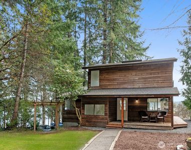4806 Sunrise Beach Road NW, Olympia, WA, 98502