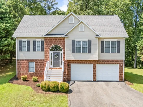 1614 Silver Creek Dr, Lynchburg, VA 24503