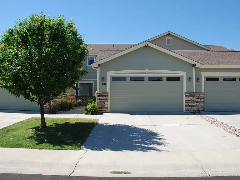 1421 Sailcrest Ct — Photo 2