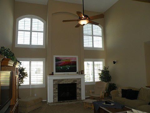 Soaring 2 story family room