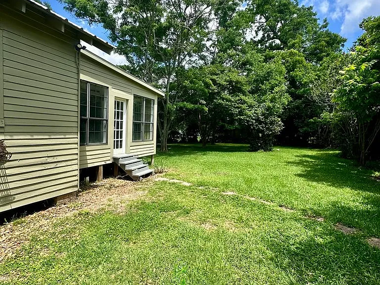 1731 Walnut St — Photo 15