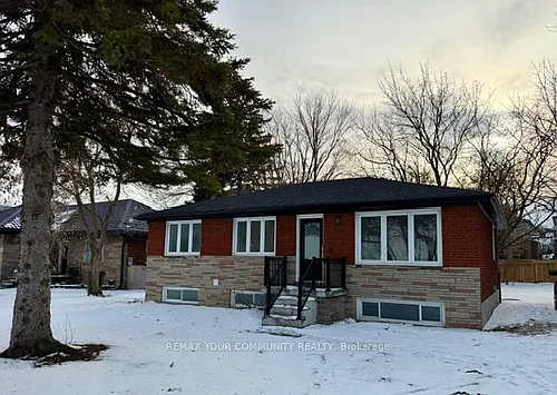 130 Simcoe Rd #LOWER Photo 1 130 Simcoe Rd #LOWER Photo 1