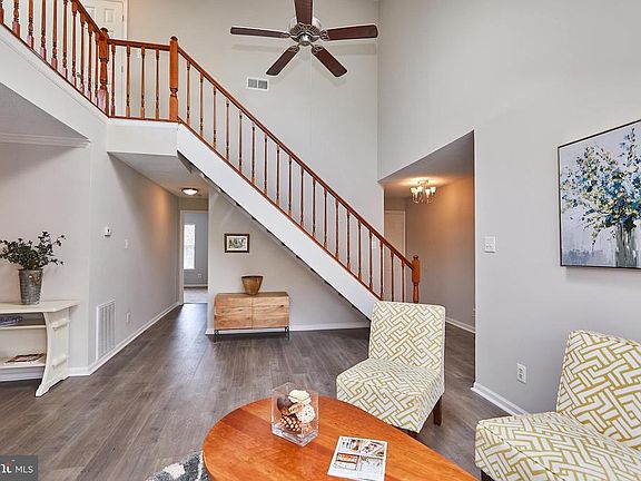 5th image of 12102 Greenwood Ct APT 160