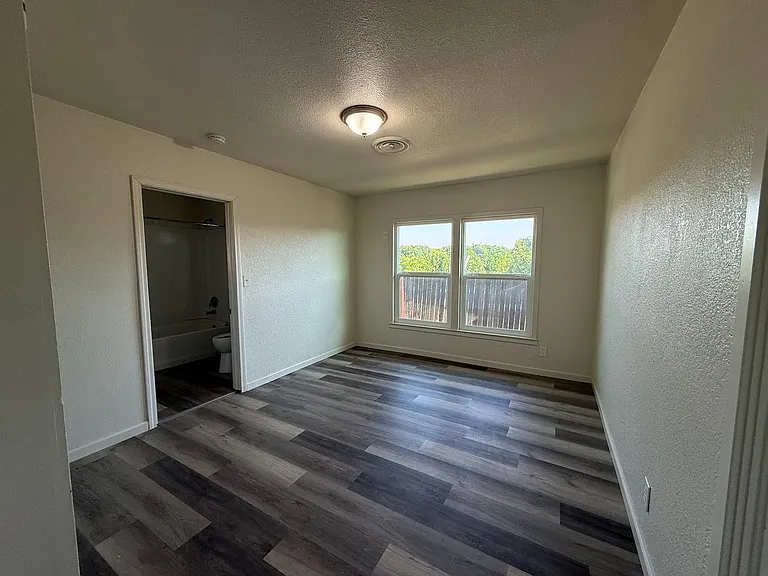 8897 Jacobs Ave — Photo 9