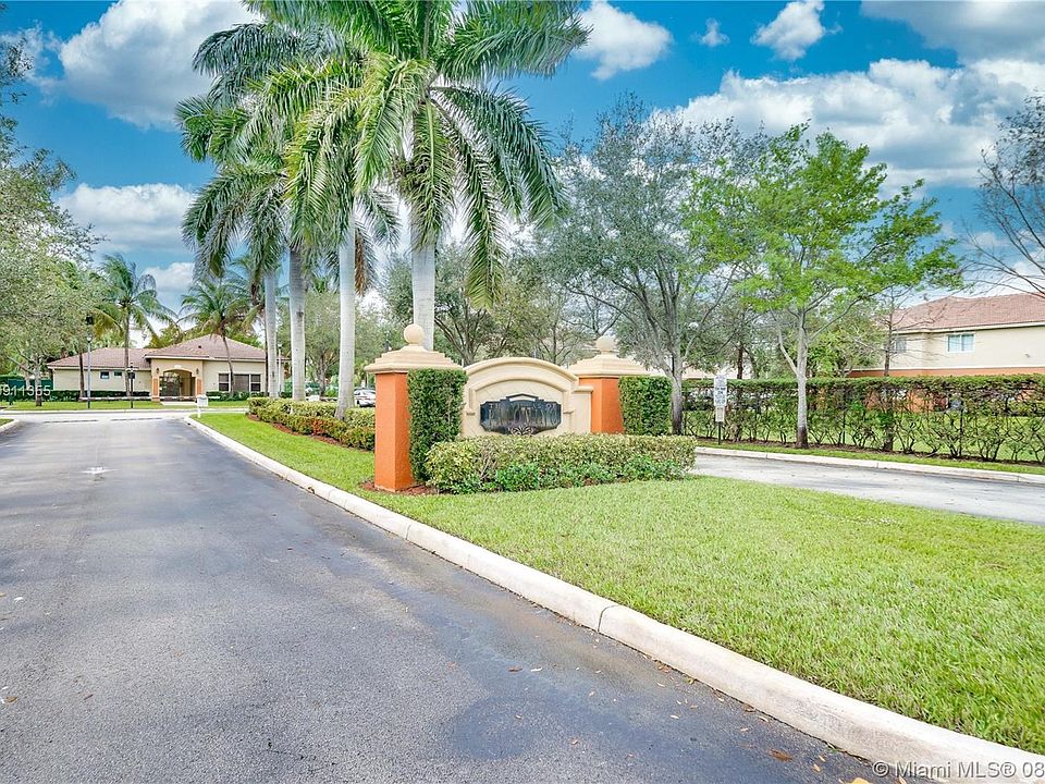 1st image of 3340 Palomino Dr #221-2
