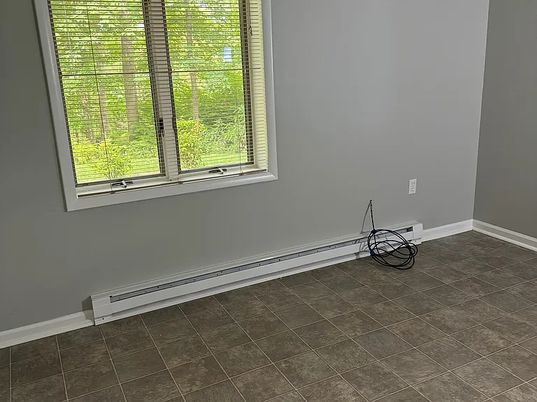 1 College Cres — Photo 12