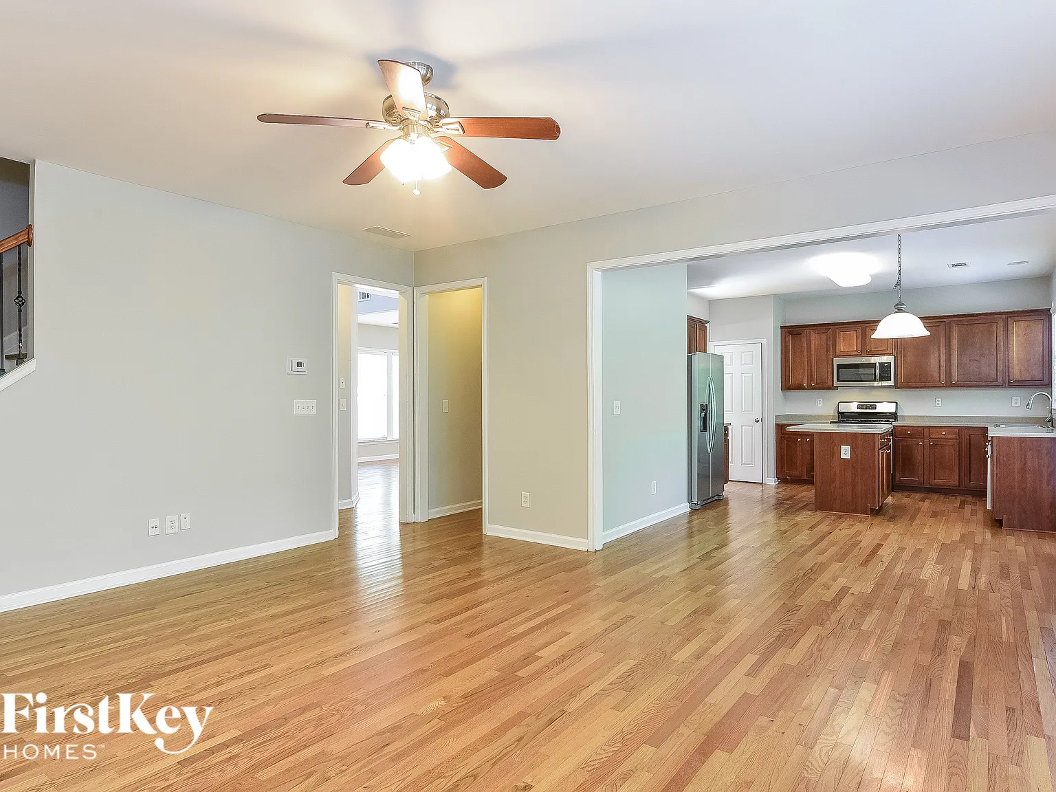4 bed, 2.5 bath, 2344 sqft, $3,180 — Photo 3