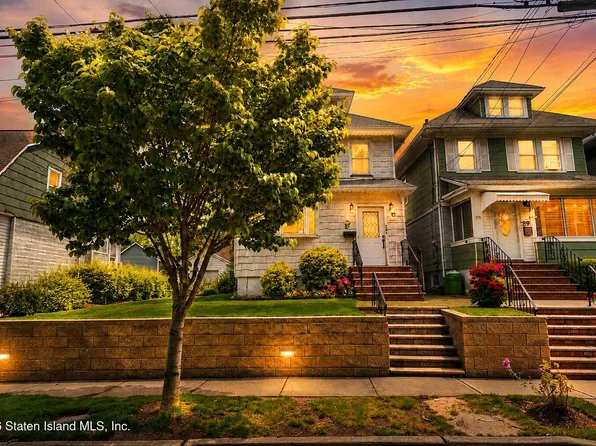 45 Homestead Ave, Staten Island, NY 10302