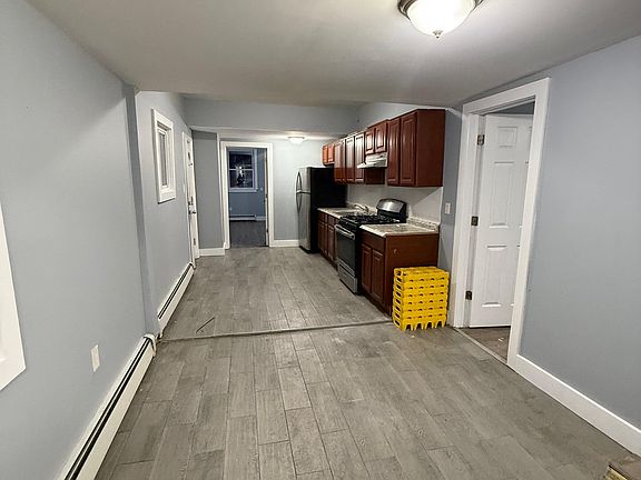 4th image of 54 Princeton St #1L