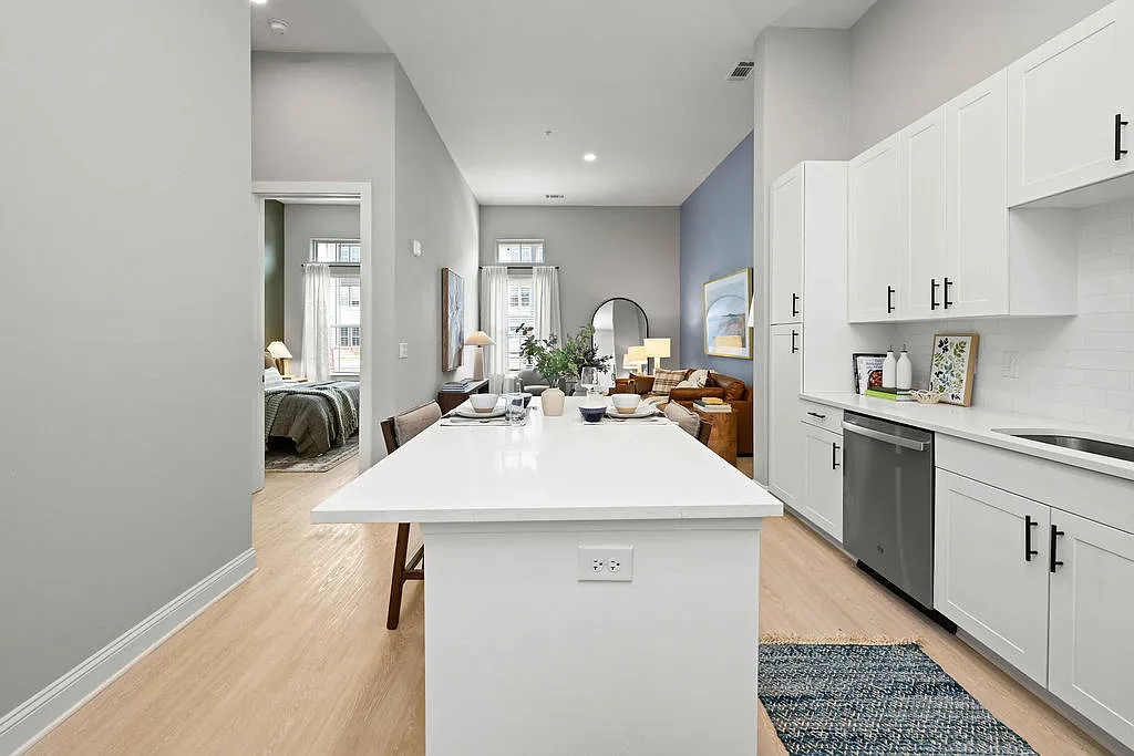 Solis Birkdale — Photo 4