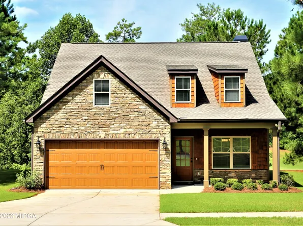 276 Lakeview Dr, Macon, GA 31211