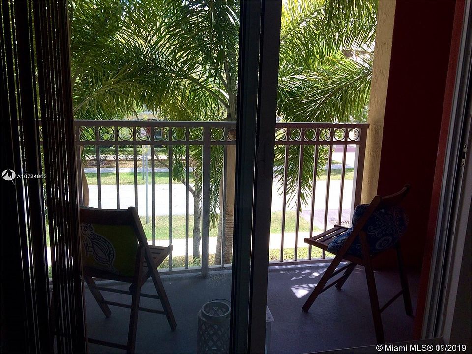 1st image of 11202 NW 83rd St APT 202