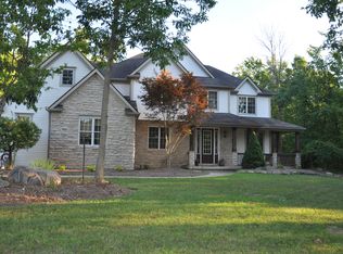 7422 S Boyden Rd, Sagamore Hills, OH 44067