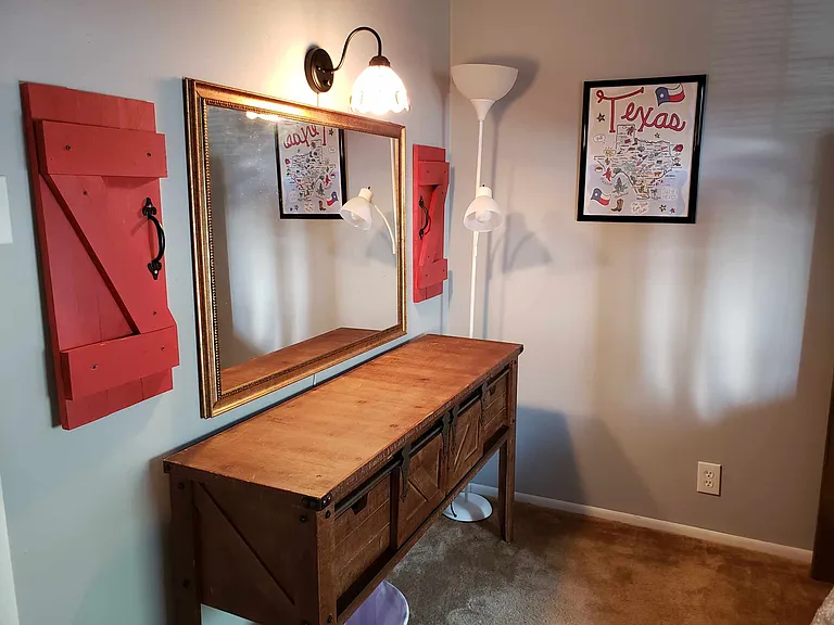 2312 Smuts Dr — Photo 14
