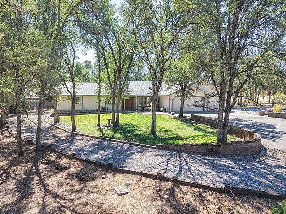 5th image of 21971 Daven Way