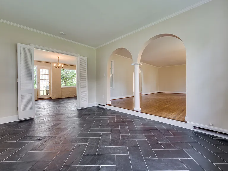 4329 Lorraine Ave — Photo 10