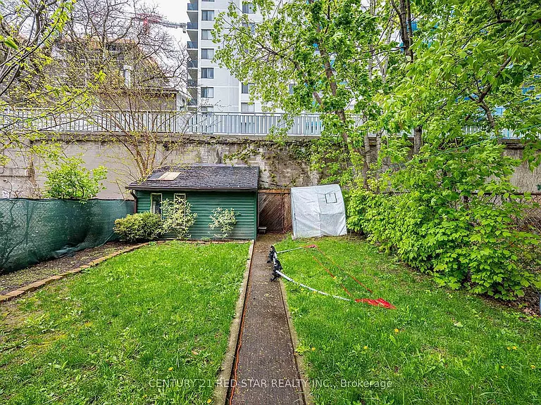 144 Bold St #UPPER — Photo 46