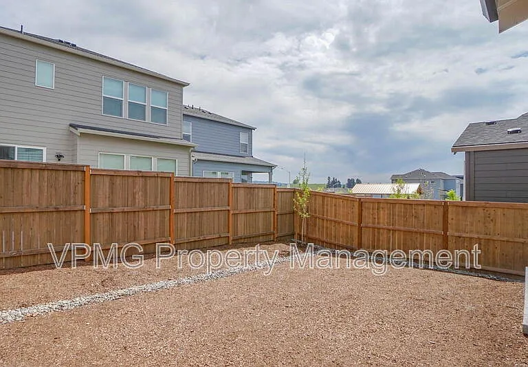 1605 NE 180th Ave — Photo 33