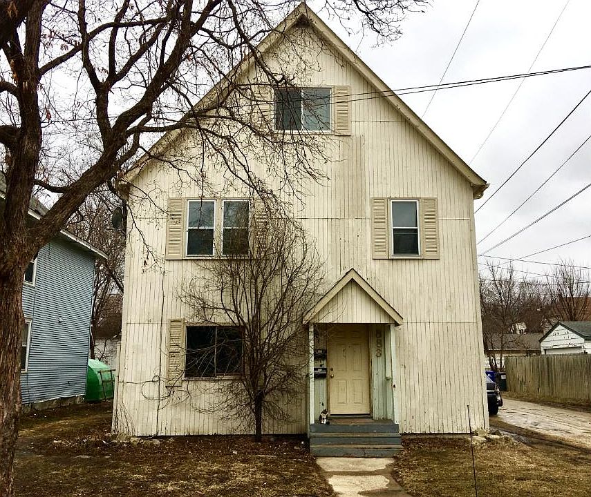 1st image of 883 Galtier St
