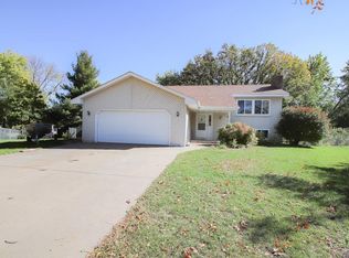 778 97th Ave NE, Blaine, MN 55434