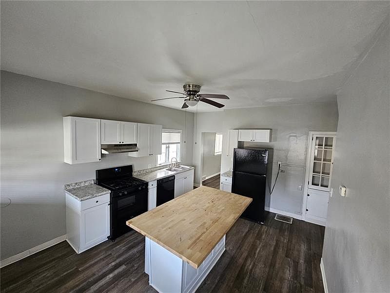 454 Park St Rochester PA Zillow