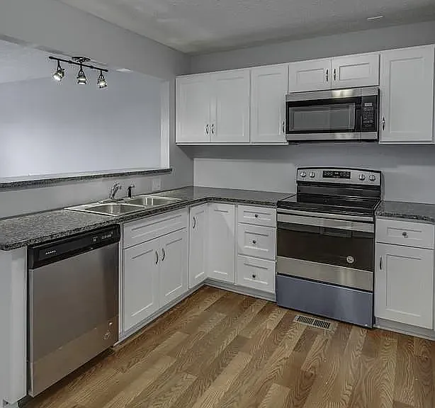 508 Ash Briar Cir — Photo 4