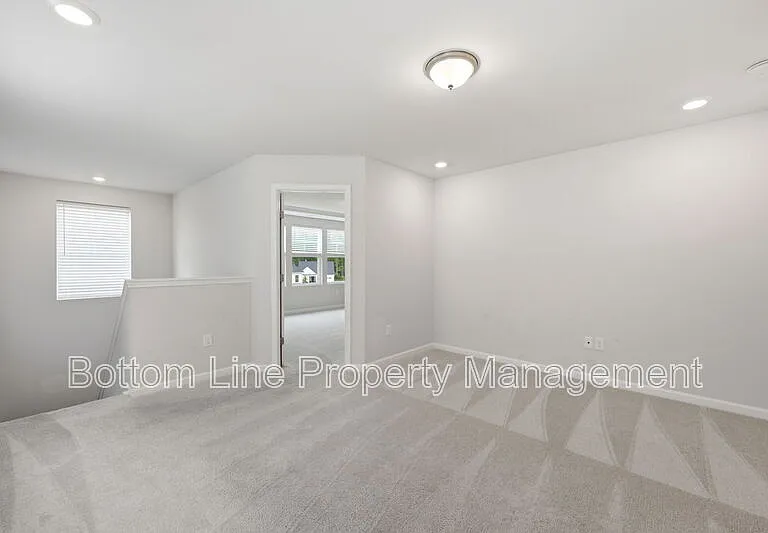 2029 Titanium Rock Rd — Photo 38