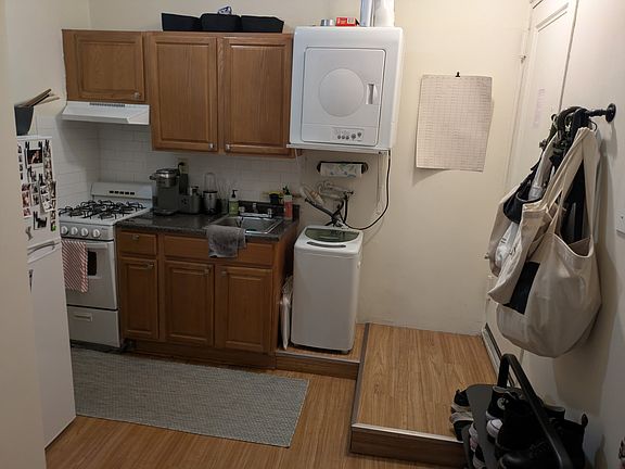 4th image of 65 Atlantic Ave #4F