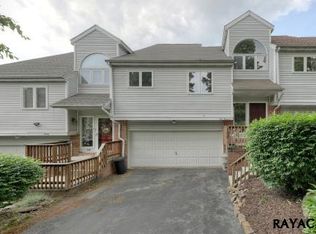 100 Greenleaf Rd, York, PA 17406