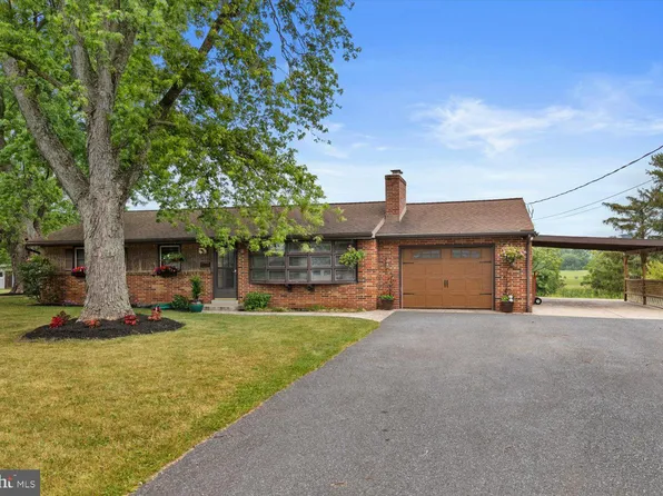 4223 Whitman Ln, Middletown, PA 17057