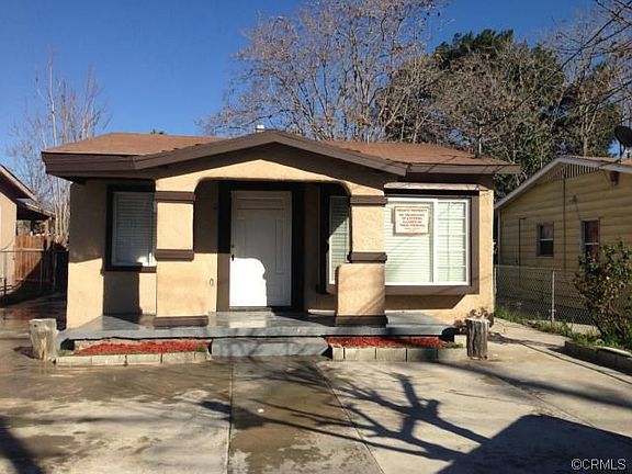 2nd image of 1131 N Sierra Way