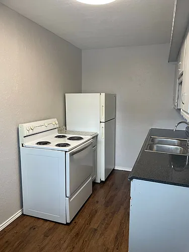 You will love this updated 1 bed, 1 bath! Photo 1