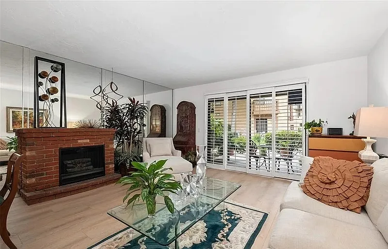 1 bed, 1.0 bath, 661 sqft, $1,800 — Photo 3