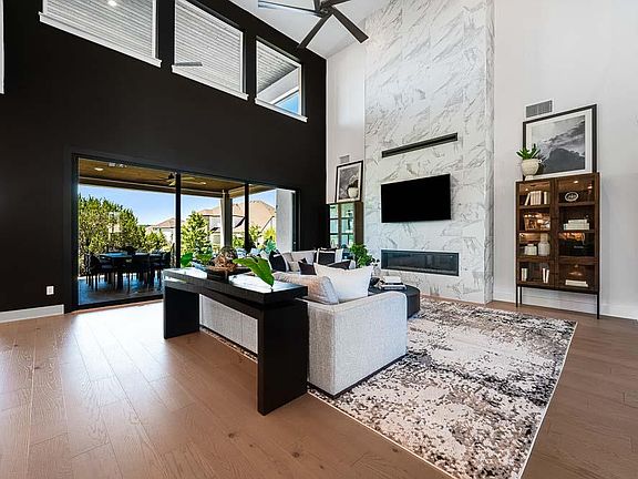 3rd image of 5044 Vasto Way