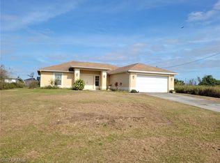 9012 Maywood Cir, Labelle, FL 33935
