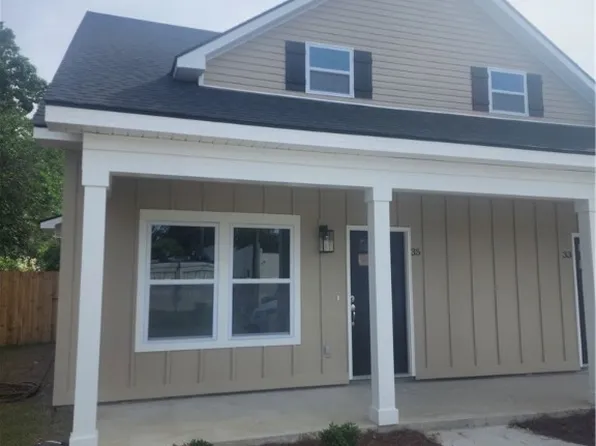 35 Travis Street, Savannah, GA 31406