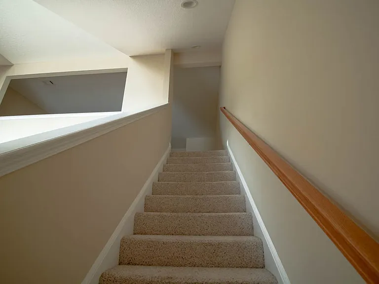 127 Ventura Pl — Photo 14