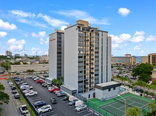 Holiday towers, Myrtle Beach, SC 29577