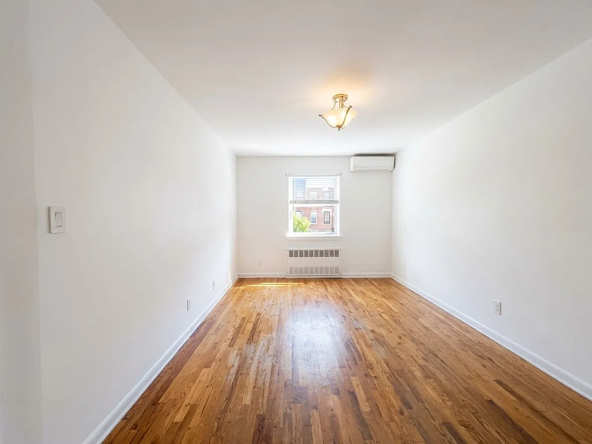 2 bed, 1200 sqft, $2,500 — Photo 4