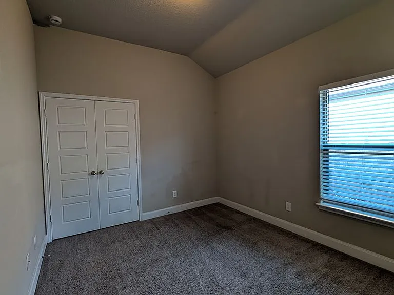 1211 Old FM 306 — Photo 24