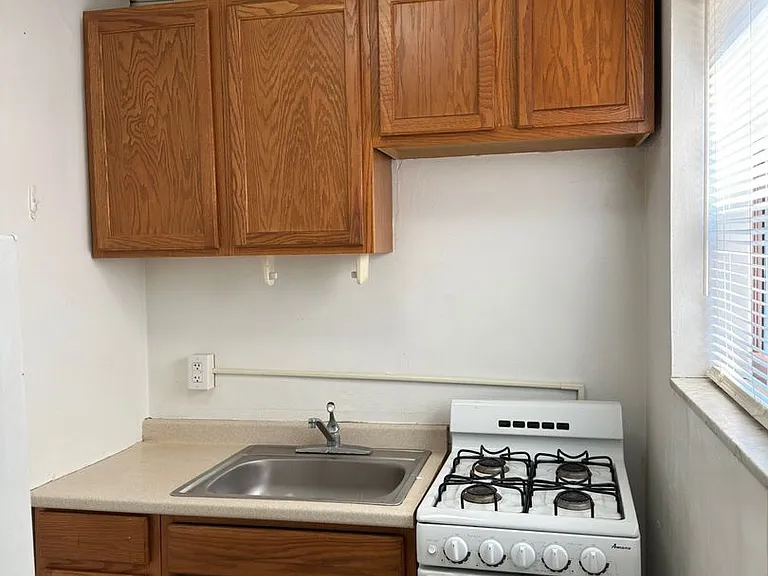 5424 Fifth Ave — Photo 95