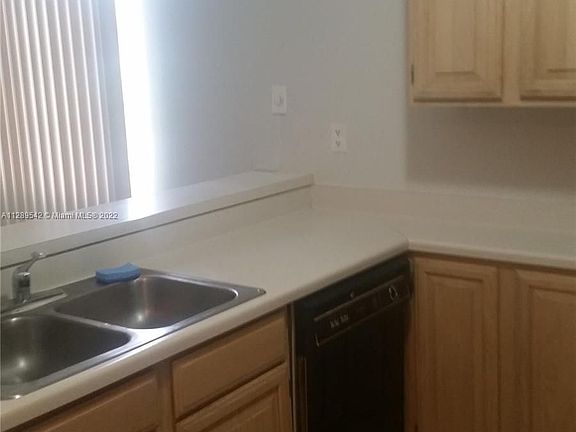 3rd image of 1280 S Alhambra Cir APT 1101