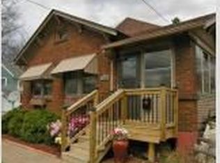 2362 E Locust St, Davenport, IA 52803