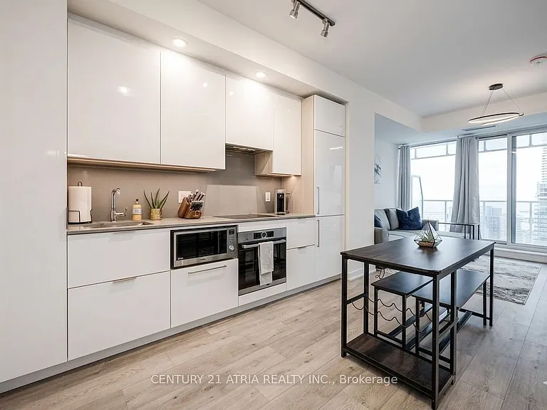 28 Freeland St #4703 — Photo 2