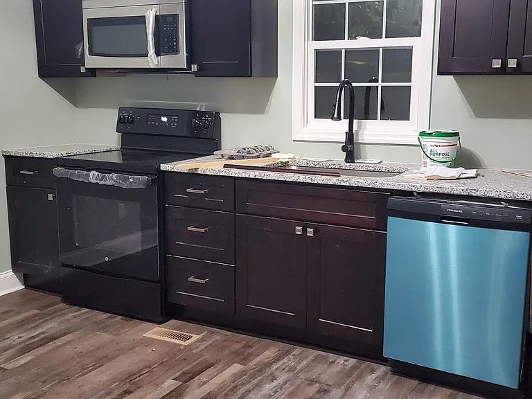 210 Andrews Ave — Photo 1