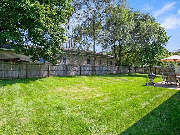5th image of 54726 Mildon Ct