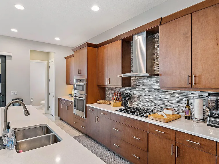 1077 Faulkner Ter — Photo 19