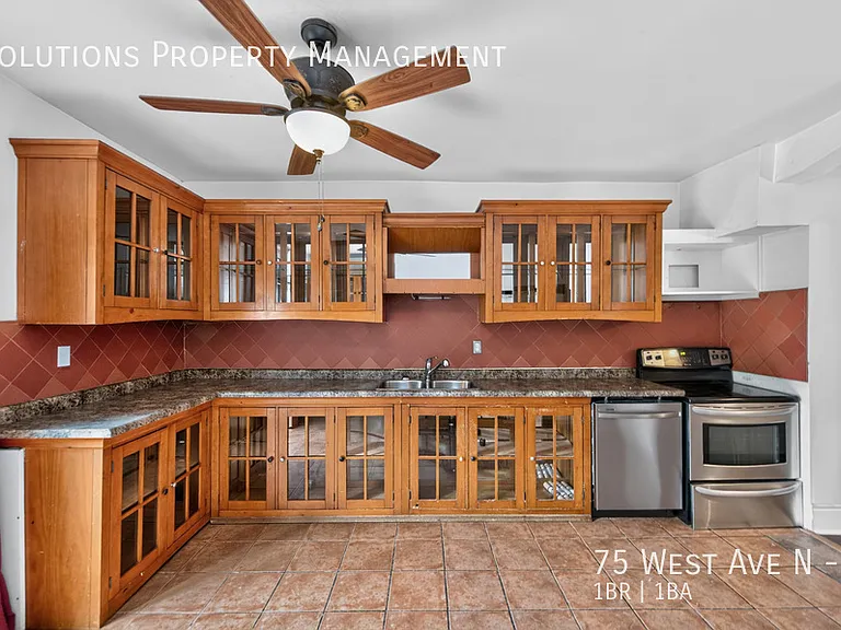 75 West Ave N #1 — Photo 4