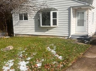 506 8th St, Struthers, OH 44471