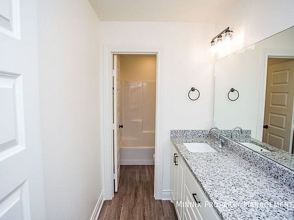 5th image of 4707 125th St